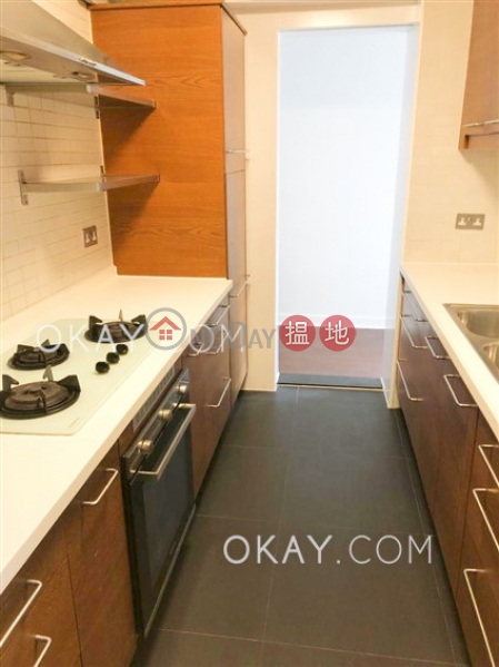 Intimate 3 bedroom on high floor | For Sale | Discovery Bay, Phase 5 Greenvale Village, Greenfield Court (Block 3) 愉景灣 5期頤峰 翠山閣(3座) Sales Listings