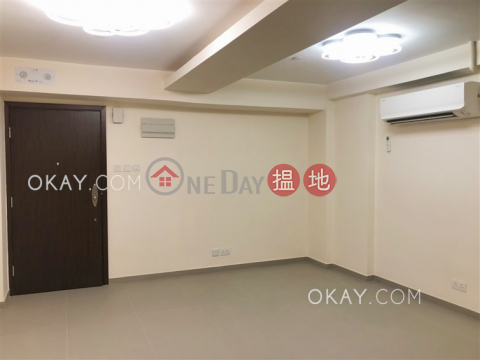 Practical 1 bedroom in Sheung Wan | Rental | Winning House 永利大廈 _0