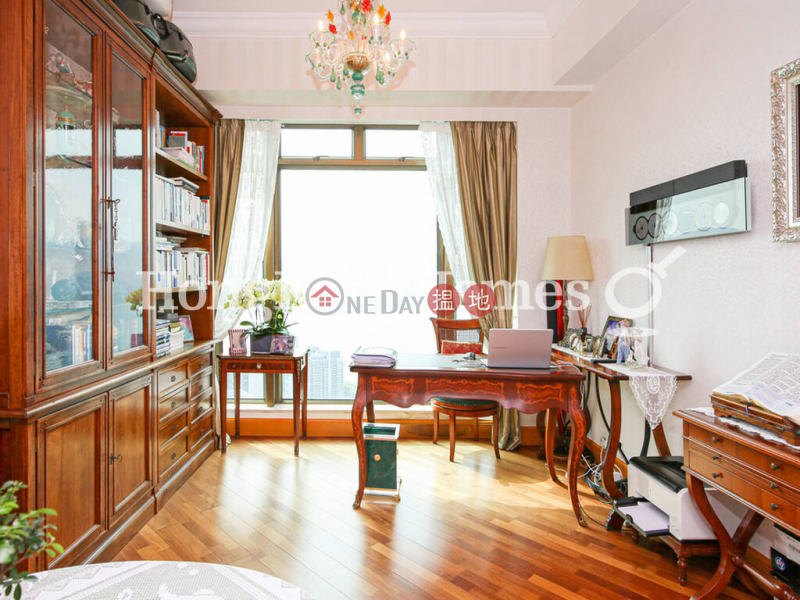 Property Search Hong Kong | OneDay | Residential Sales Listings | 3 Bedroom Family Unit at Royal Peninsula Block 3 | For Sale