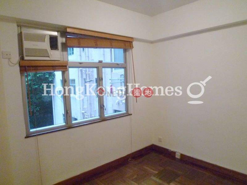 Property Search Hong Kong | OneDay | Residential Rental Listings | 3 Bedroom Family Unit for Rent at Tak Mansion