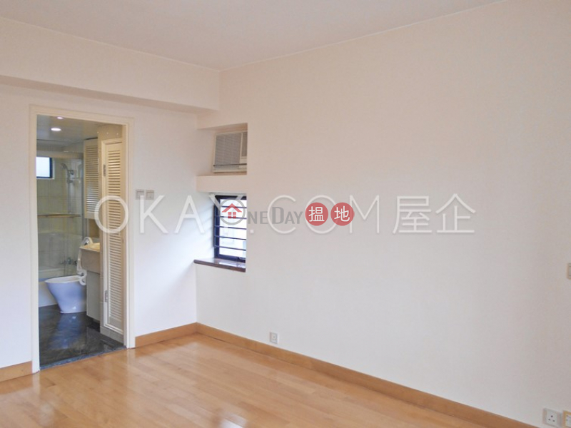 Exquisite 3 bedroom with balcony & parking | For Sale | Cavendish Heights Block 8 嘉雲臺 8座 Sales Listings