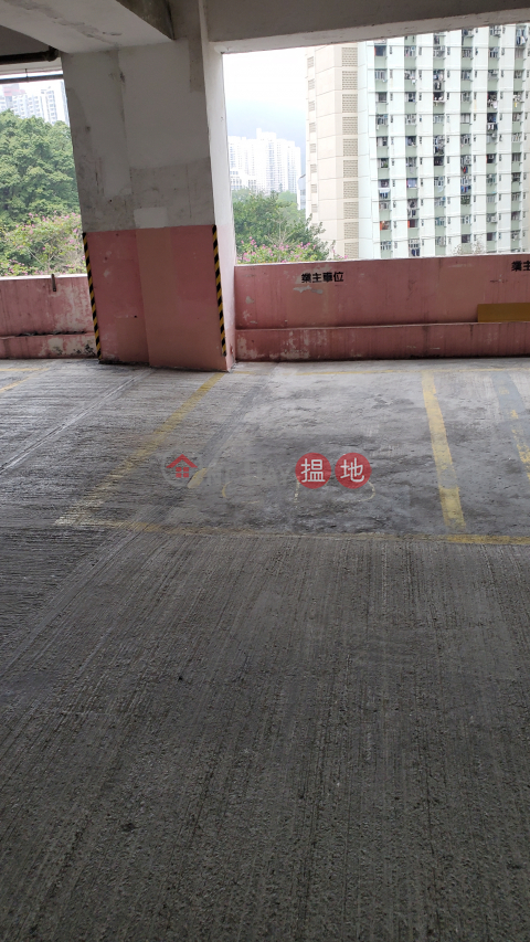 Indoor covered private parking space, close to the entrance and exit | Deyla Industrial Centre 德雅工業中心 _0