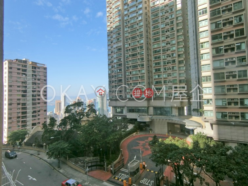HK$ 55,000/ 月羅便臣大廈西區-3房2廁,實用率高,連車位羅便臣大廈出租單位