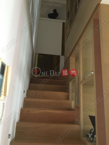 Property Search Hong Kong | OneDay | Residential Sales Listings, Self-made duplex with two bedrooms, one suite, and one study in The Harbourside