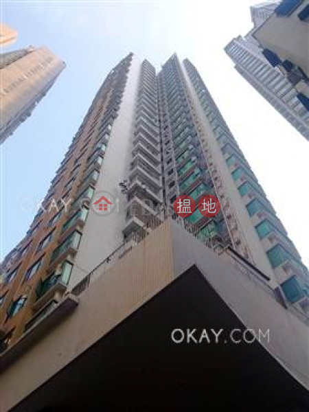 HK$ 25,500/ month Elite\'s Place, Western District | Tasteful 2 bedroom on high floor with balcony | Rental