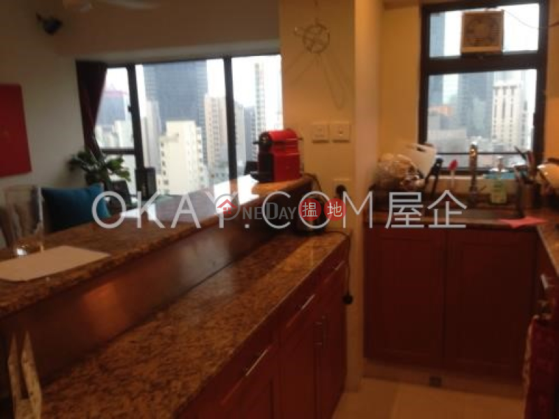 Unique 3 bedroom in Mid-levels West | Rental | Honor Villa 翰庭軒 Rental Listings