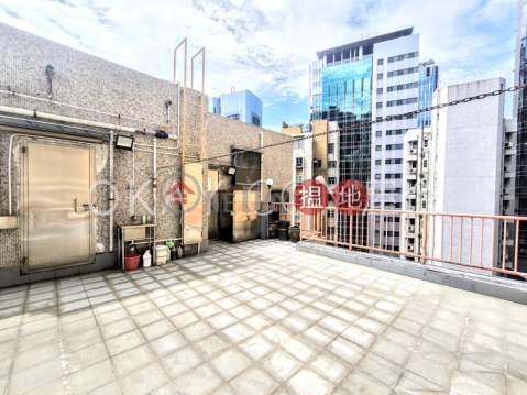 Practical 2 bedroom on high floor with rooftop | Rental | Shun Loong Mansion (Building) 順隆大廈 _0
