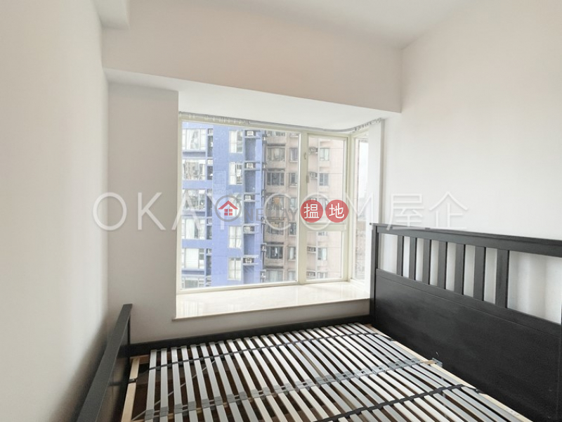HK$ 36,000/ month, Centrestage, Central District | Gorgeous 3 bedroom with balcony | Rental