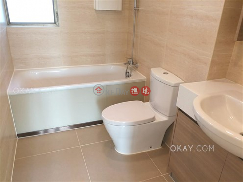 Lovely 3 bedroom with balcony & parking | Rental | Hong Kong Gold Coast Block 20 香港黃金海岸 20座 Rental Listings