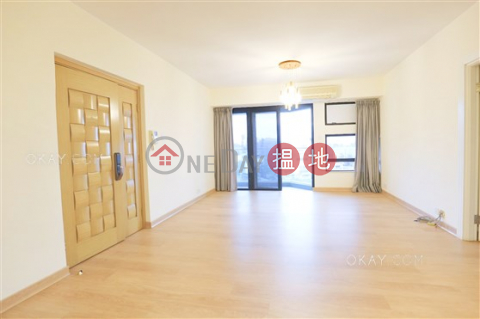 Lovely 3 bedroom with balcony & parking | For Sale | Grand Garden 華景園 _0