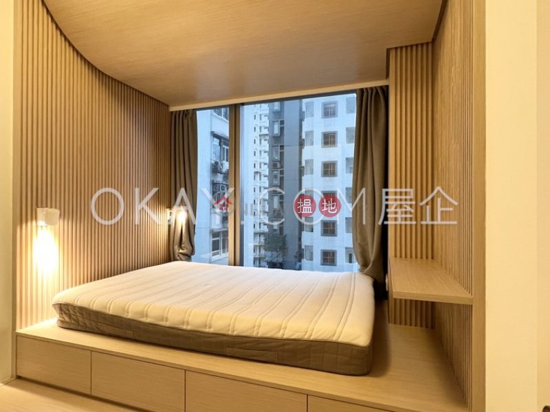 HK$ 32,000/ month | Soho 38 | Western District | Stylish 2 bedroom in Mid-levels West | Rental