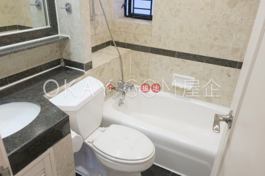 Elegant 3 bedroom with balcony & parking | For Sale | Scenecliff 承德山莊 Sales Listings