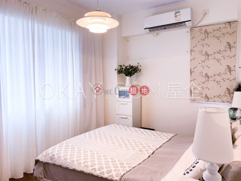 HK$ 32,900/ month Jing Tai Garden Mansion Western District, Rare 2 bedroom with balcony | Rental