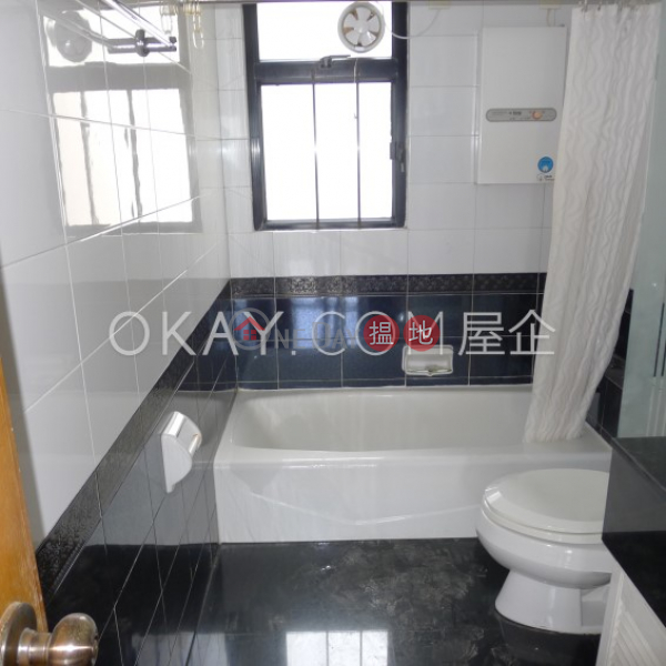 HK$ 38,000/ month The Grand Panorama | Western District, Nicely kept 3 bedroom in Mid-levels West | Rental