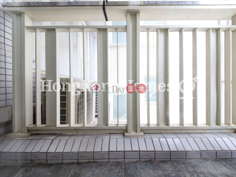 3 Bedroom Family Unit at Centrestage | For Sale, 108 Hollywood Road | Central District | Hong Kong Sales, HK$ 19M