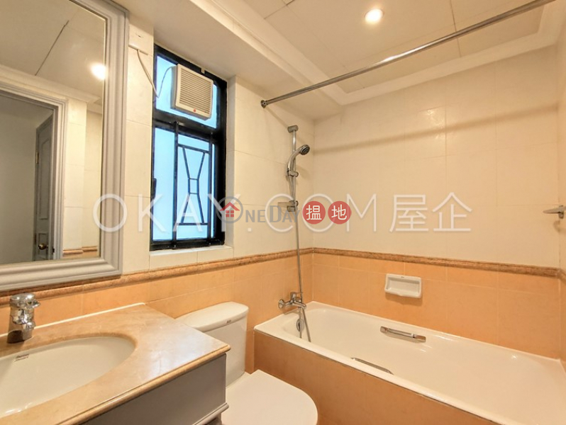 Lovely 3 bedroom in Mid-levels West | Rental | 62B Robinson Road 愛富華庭 Rental Listings