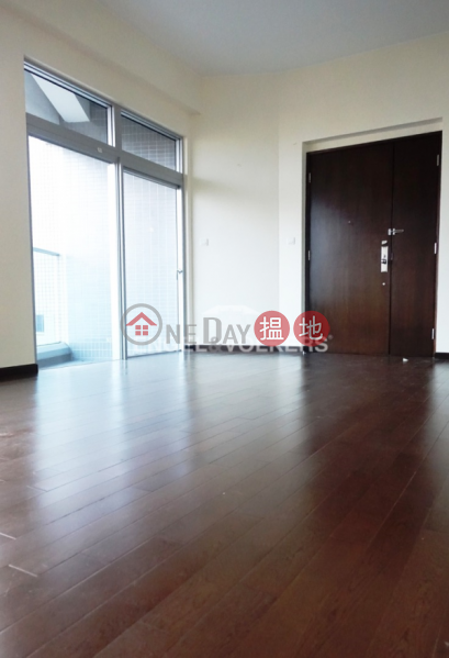3 Bedroom Family Flat for Sale in Tin Wan | South Coast 登峰·南岸 Sales Listings