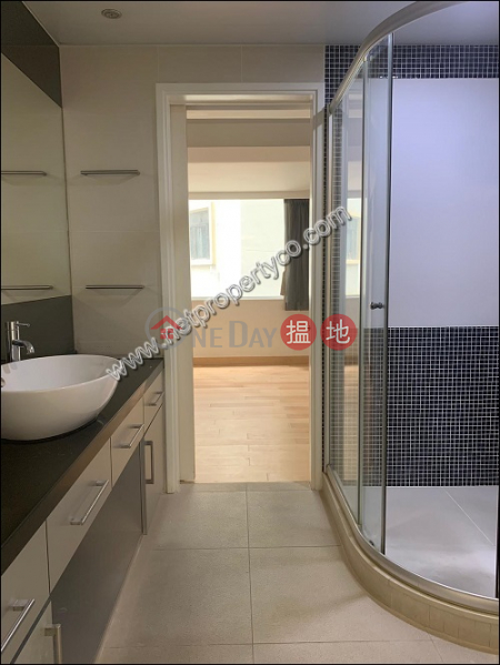 Property Search Hong Kong | OneDay | Residential | Rental Listings | Renovated Apartment in Mid-level Central for rent