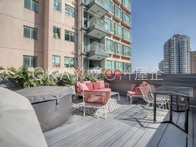 Exquisite 3 bedroom on high floor with rooftop | For Sale | Kam Ning Mansion 金寧大廈 Sales Listings