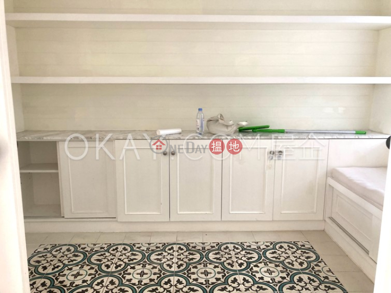 HK$ 38M | Villa Piubello Southern District | Lovely 3 bedroom on high floor with sea views & balcony | For Sale