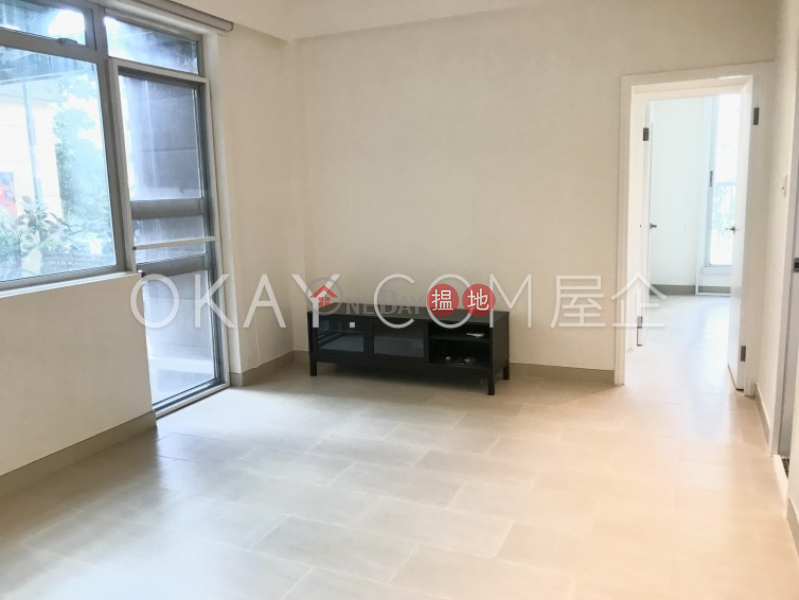 HK$ 26,000/ month, Skyview Cliff Western District | Intimate 2 bedroom in Mid-levels West | Rental