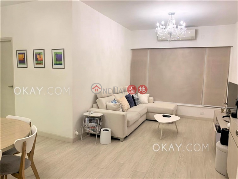 Gorgeous 3 bedroom with parking | For Sale | Coral Court Block B-C 珊瑚閣 B-C座 Sales Listings