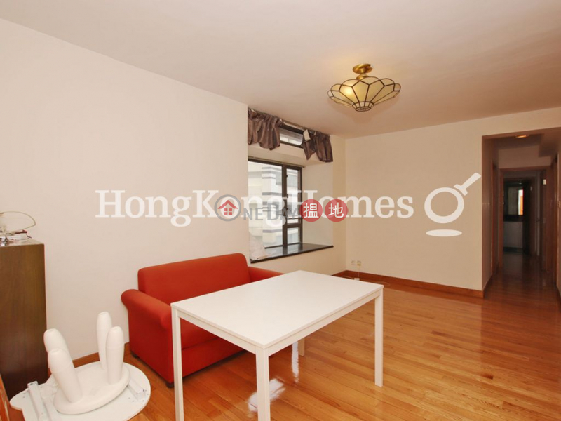 3 Bedroom Family Unit for Rent at Hollywood Terrace | 123 Hollywood Road | Central District Hong Kong, Rental HK$ 33,800/ month