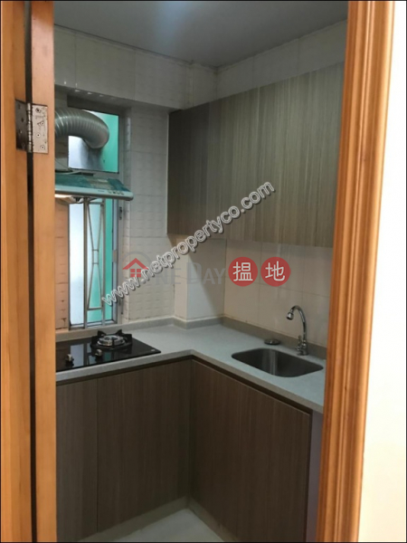 HK$ 18,000/ month | Wing Hing Building | Wan Chai District | 2-bedroom apartment for rent in Causeway Bay