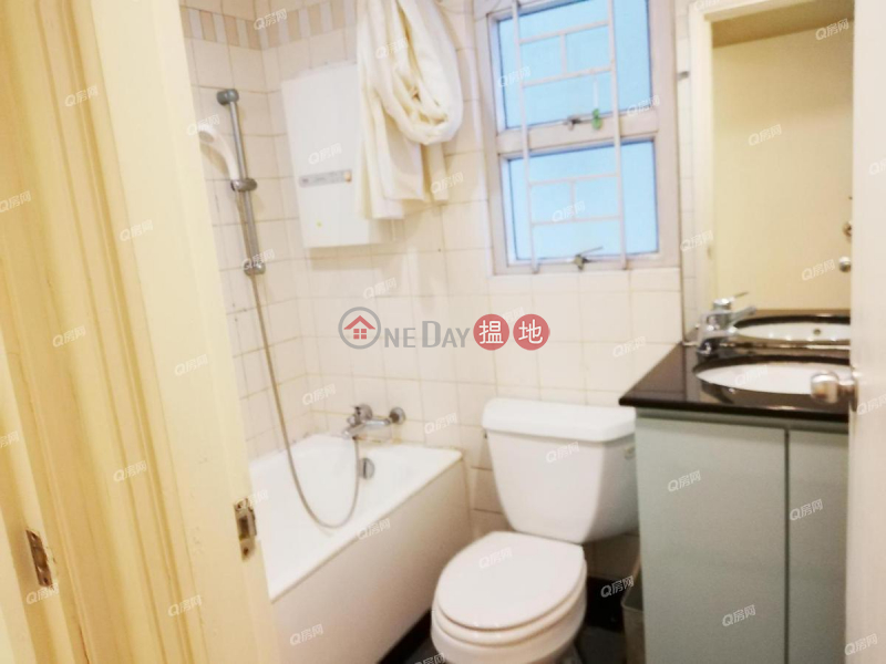 Property Search Hong Kong | OneDay | Residential Rental Listings, Block 5 Serenity Place | 3 bedroom Low Floor Flat for Rent