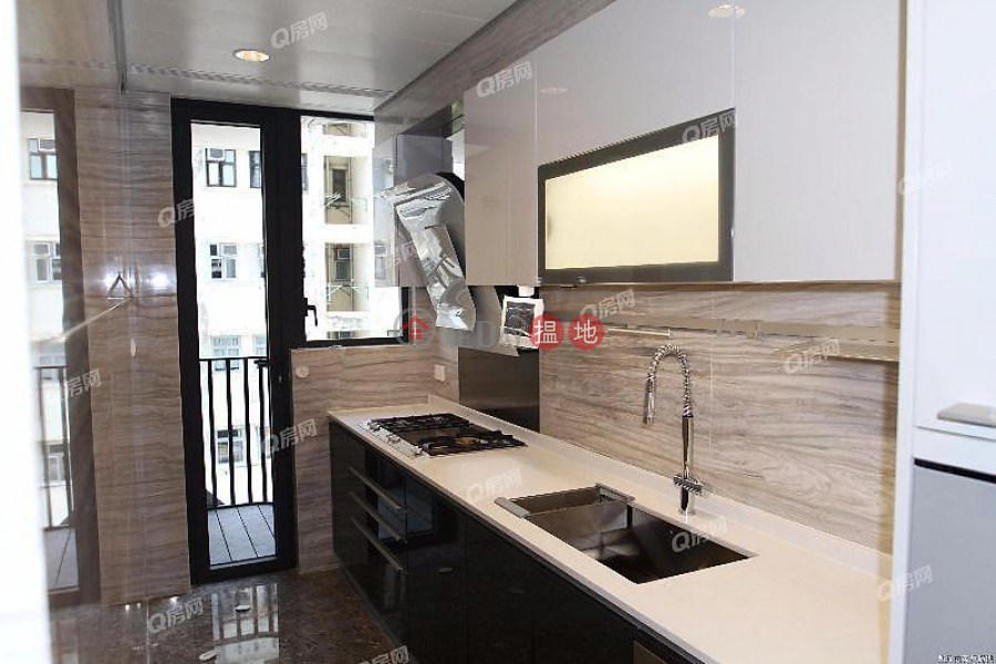 Upton | 3 bedroom Flat for Sale, Upton 維港峰 Sales Listings | Western District (XGGD775500089)