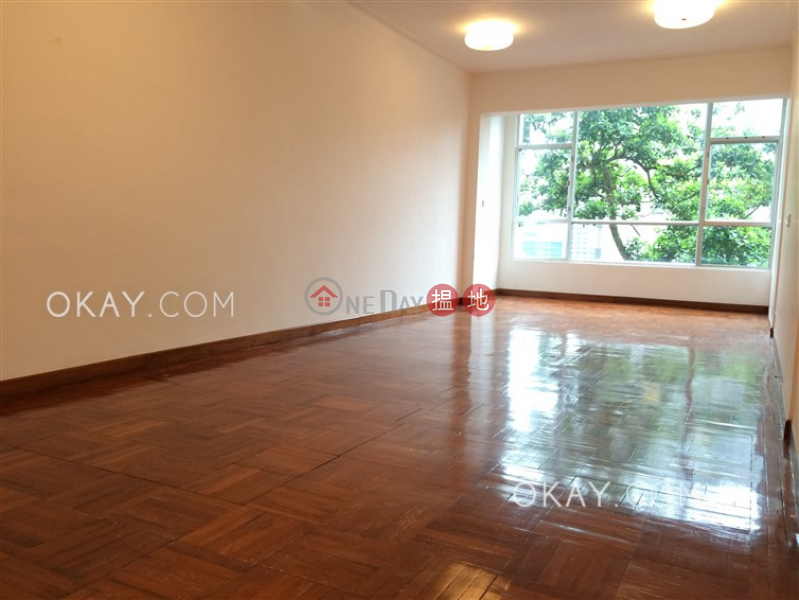 Tasteful 3 bedroom in Mid-levels Central | For Sale | Morning Light Apartments 晨光大廈 Sales Listings