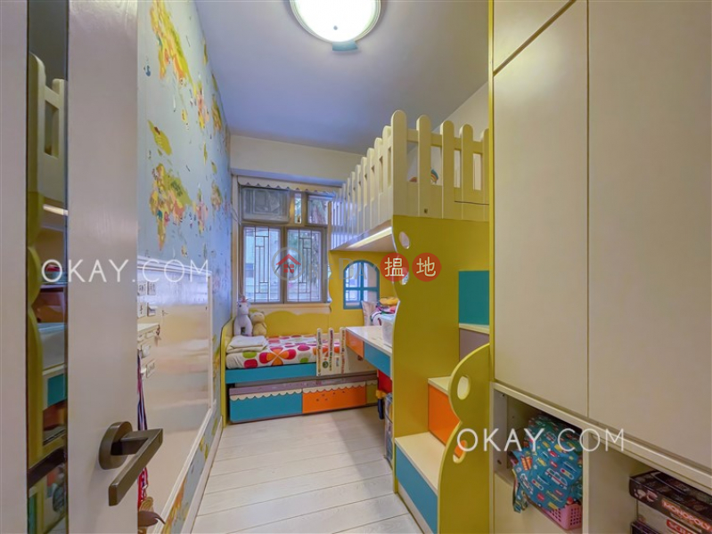 Efficient 4 bedroom with balcony & parking | For Sale | Sau Chuk Yuen 秀竹苑 Sales Listings