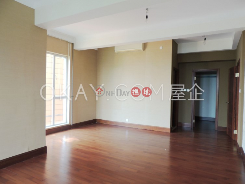 HK$ 150,000/ month | Block A Repulse Bay Mansions Southern District | Lovely 3 bedroom with sea views & balcony | Rental