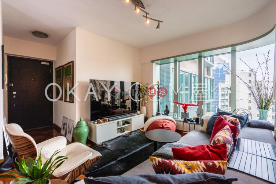 HK$ 25M, Casa Bella | Central District | Lovely 3 bedroom with sea views | For Sale