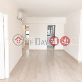 Lovely 3 bedroom with balcony & parking | Rental