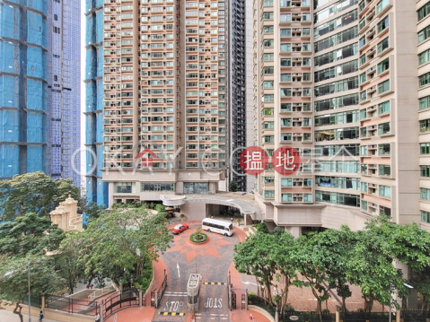 Lovely 3 bedroom with balcony | Rental, Robinson Mansion 羅便臣大廈 | Western District (OKAY-R44257)_0