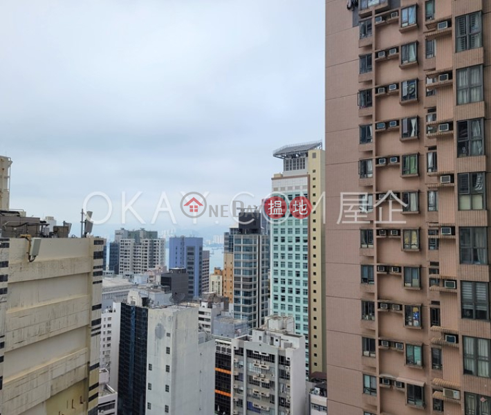 Cozy high floor with balcony | For Sale, Centrestage 聚賢居 Sales Listings | Central District (OKAY-S66052)