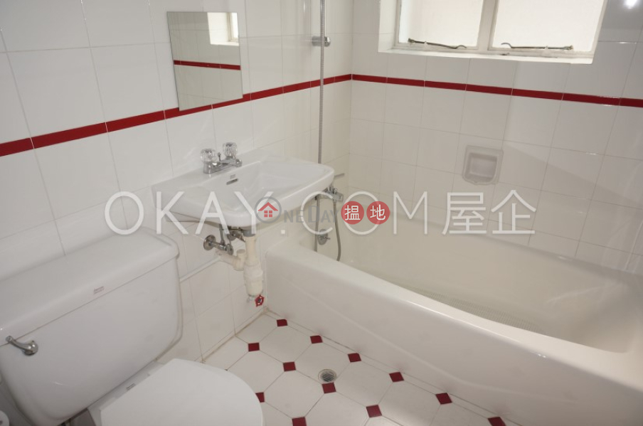 HK$ 65,000/ month | 18-22 Stanley Mound Road Southern District | Unique 3 bedroom on high floor with rooftop & balcony | Rental