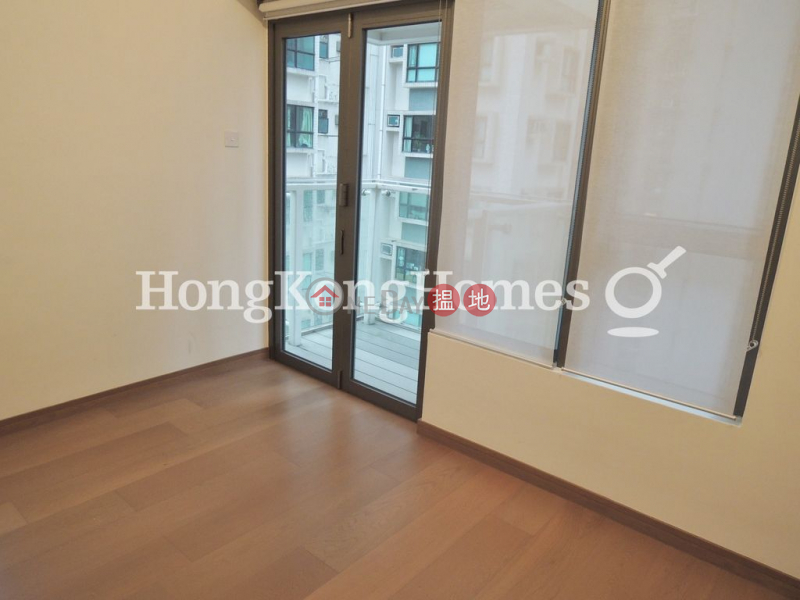 HK$ 35,000/ month | Centre Point | Central District | 3 Bedroom Family Unit for Rent at Centre Point