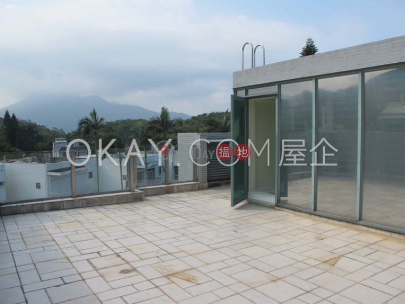 HK$ 59,000/ month Villa Monticello Sai Kung Luxurious house with rooftop, balcony | Rental