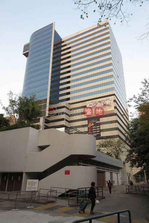Parking spaces in the underground garage of Park Lane Plaza | Parklane Square 栢麗廣場 _0