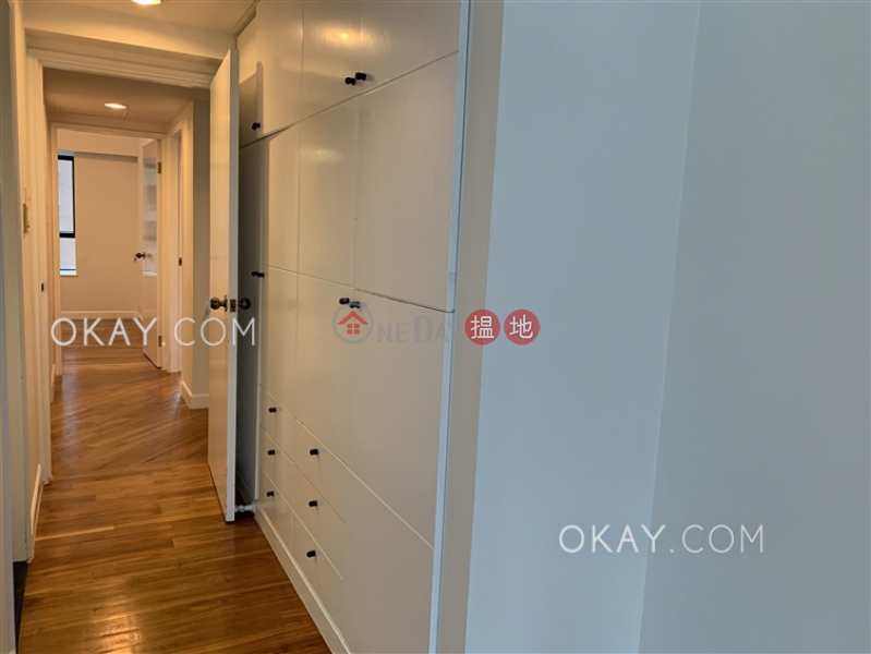 HK$ 84,000/ month, Dynasty Court, Central District | Gorgeous 3 bedroom with balcony & parking | Rental