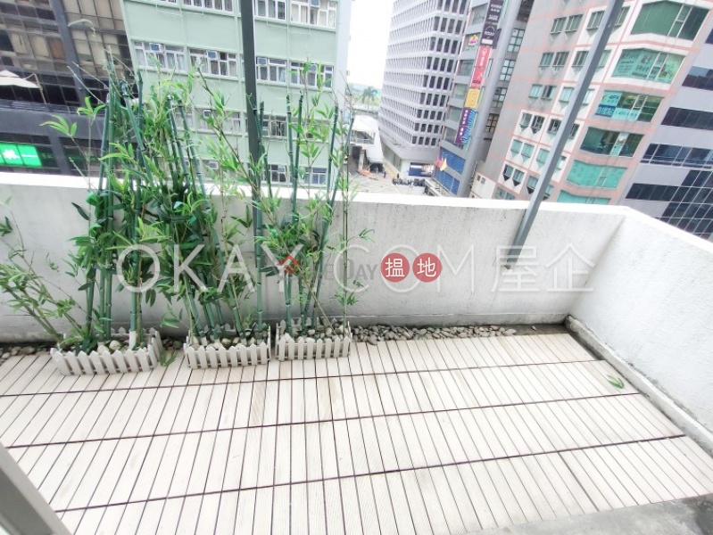 HK$ 11.8M, Golden Coronation Building Wan Chai District, Lovely 1 bedroom with terrace | For Sale