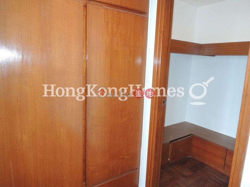 HK$ 129,000/ month | Queen\'s Garden, Central District, 3 Bedroom Family Unit for Rent at Queen\'s Garden