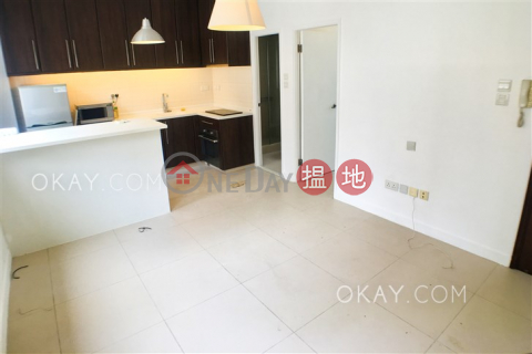 Generous 1 bedroom on high floor with rooftop | Rental | 45-47 Sai Street 西街45-47號 _0