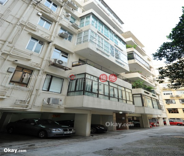 Gorgeous 3 bedroom with balcony & parking | Rental | Estella Court 香海大廈 Rental Listings