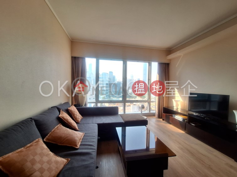 Nicely kept 1 bedroom with sea views | Rental | Convention Plaza Apartments 會展中心會景閣 _0