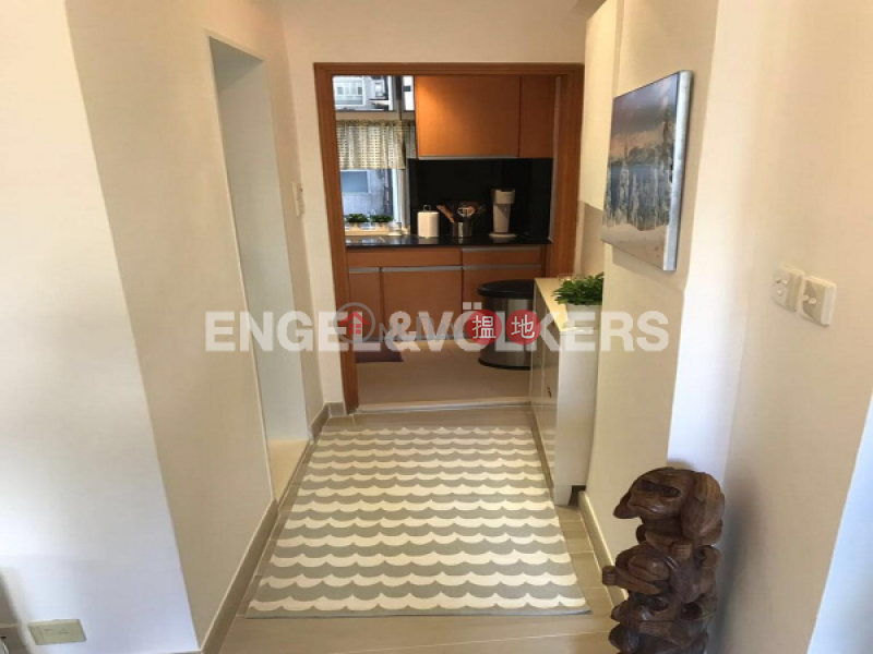 1 Bed Flat for Rent in Central, 26A Peel Street 卑利街26A號 Rental Listings | Central District (EVHK44610)