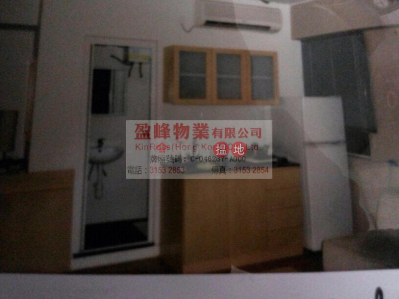 Flat for Rent in Winner Building Block B, Central 10 Wing Wah Lane | Central District | Hong Kong Rental HK$ 13,800/ month