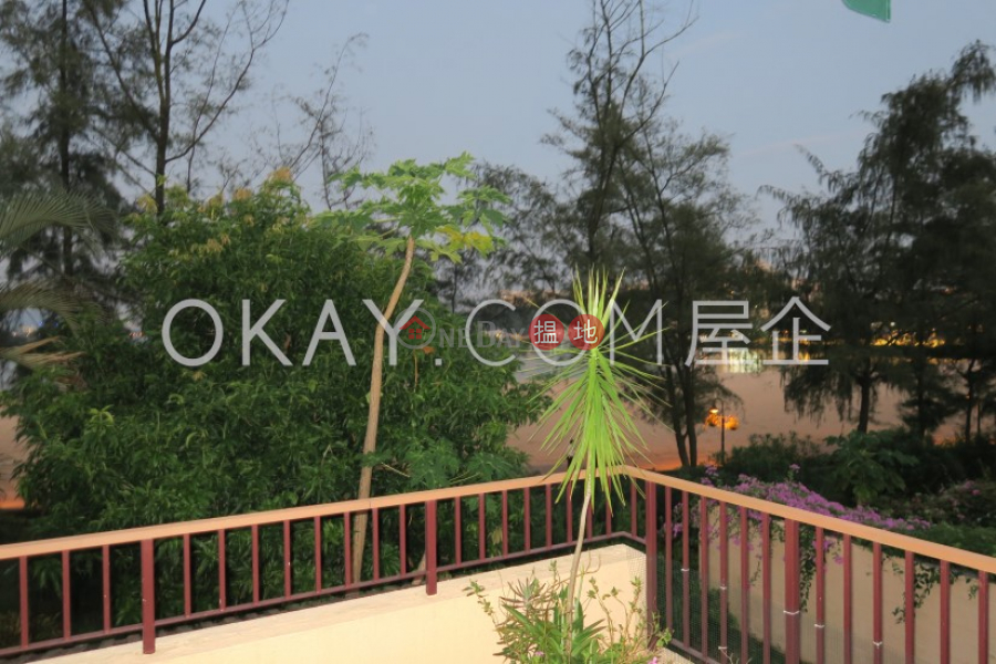 HK$ 58,000/ month Phase 1 Beach Village, 25 Seahorse Lane | Lantau Island, Elegant 5 bedroom on high floor with terrace | Rental